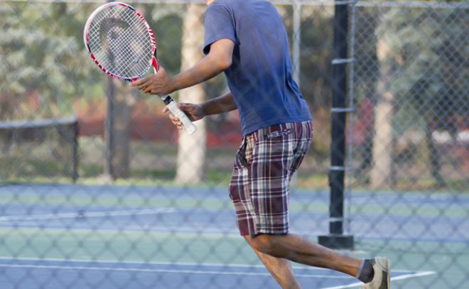 テニスの練習風景